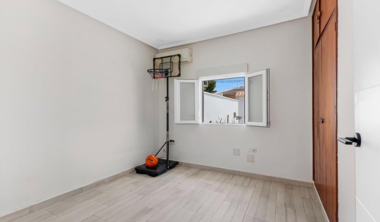 Reventa - Villa - Torrevieja - Torreta florida