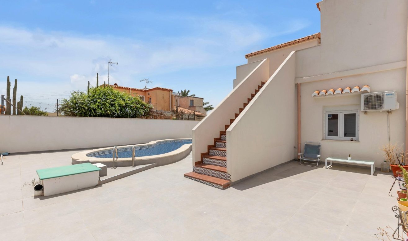 Reventa - Villa - Torrevieja - Torreta florida