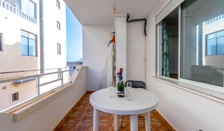 Reventa - Apartamento / piso - Torrevieja - La Mata