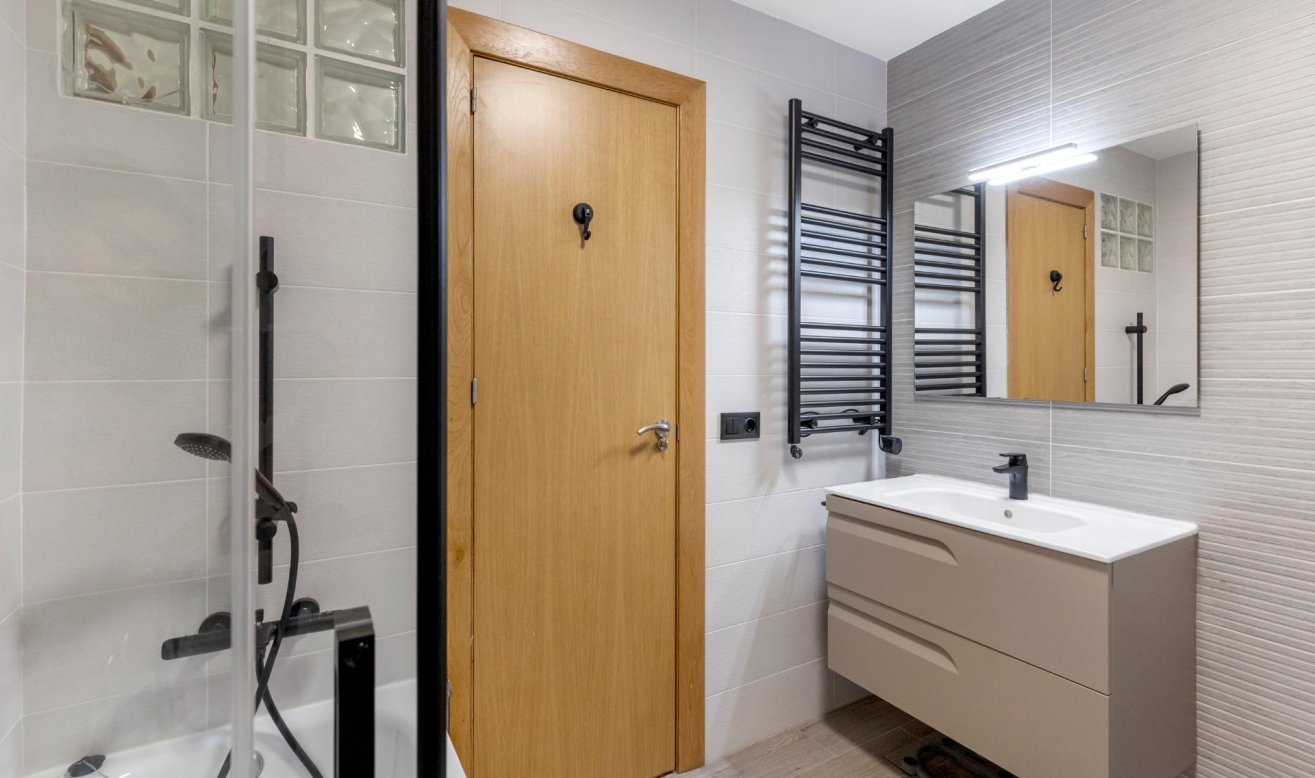 Reventa - Flat - Torrevieja - Playa del cura