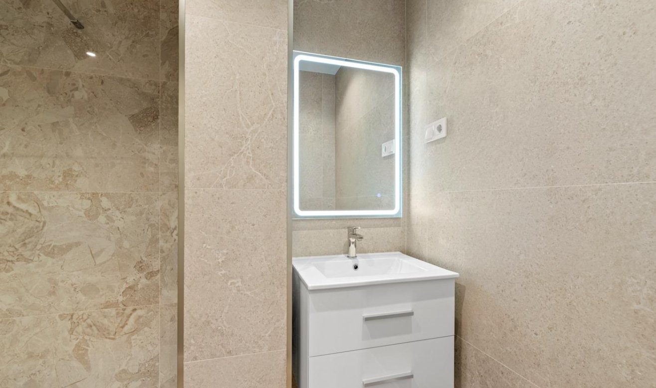 Reventa - Apartamento / piso - Torrevieja - Punta prima