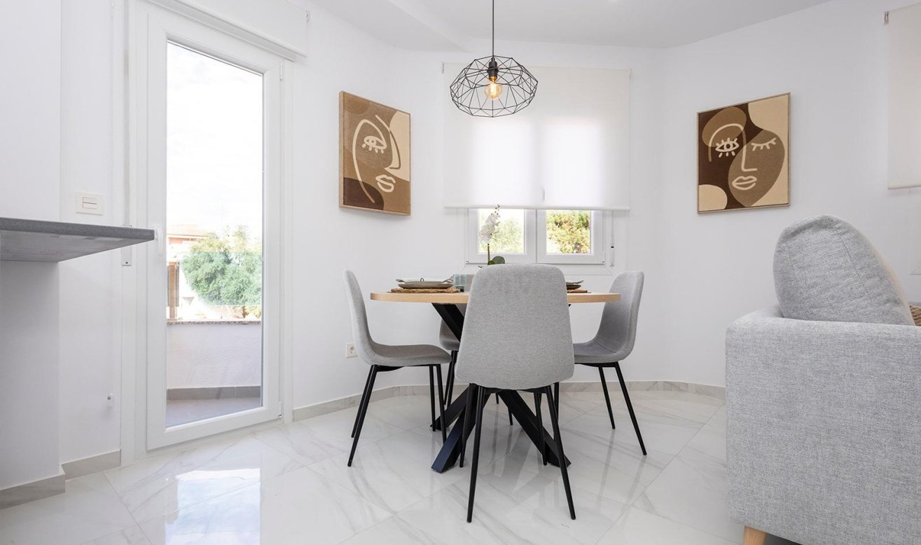 Obra nueva - Apartamento / piso - Jacarilla - pueblo