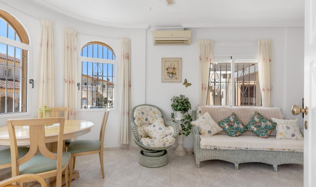 Reventa - Terraced house - Torrevieja - Aguas Nuevas