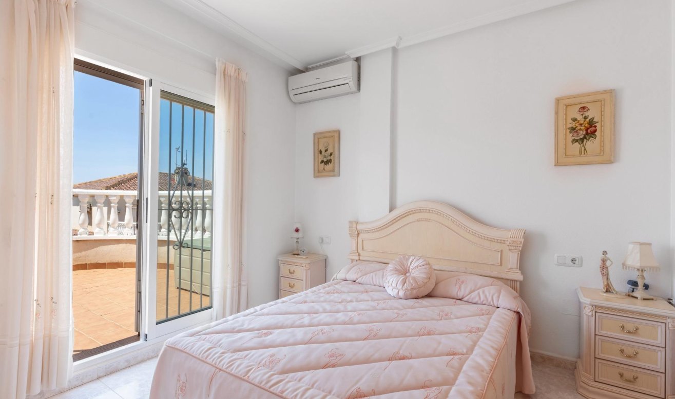 Reventa - Terraced house - Torrevieja - Aguas Nuevas
