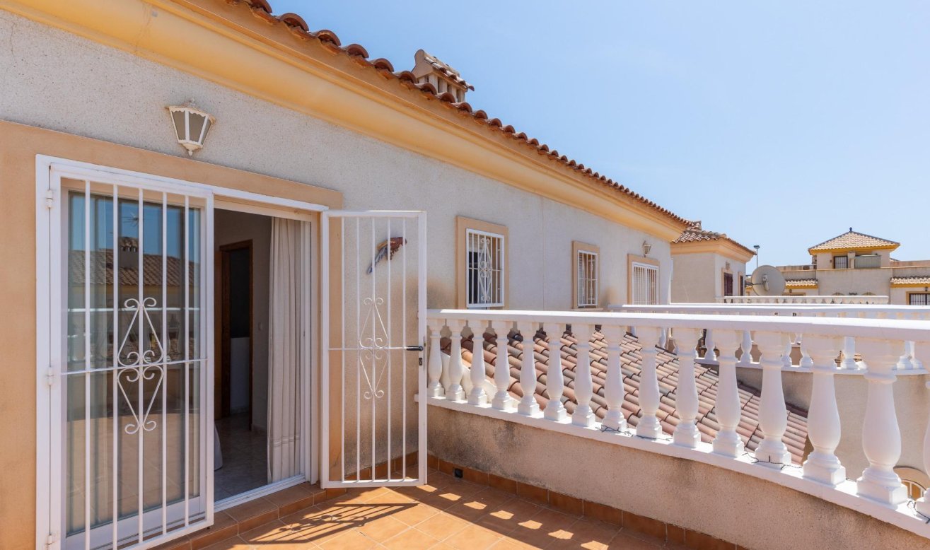 Reventa - Terraced house - Torrevieja - Aguas Nuevas