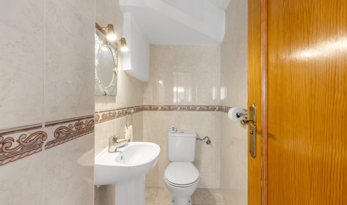 Reventa - Terraced house - Torrevieja - Aguas Nuevas