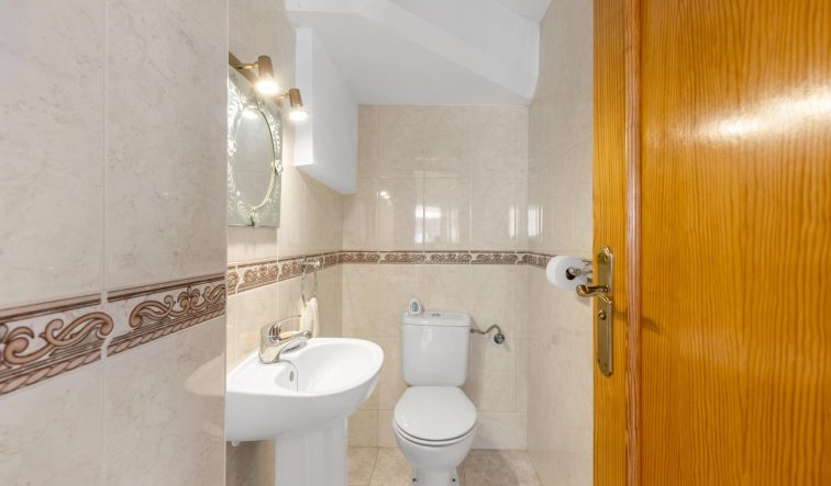 Reventa - Terraced house - Torrevieja - Aguas Nuevas