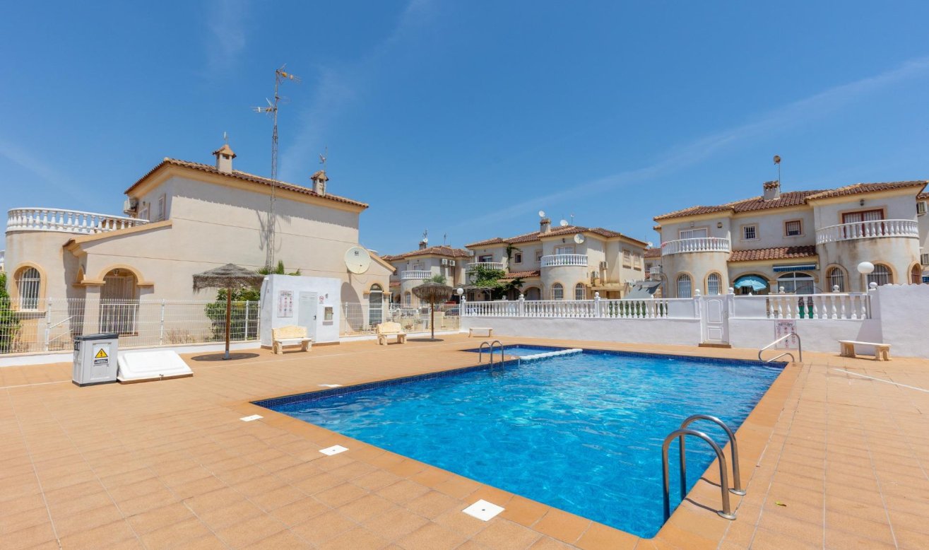 Reventa - Terraced house - Torrevieja - Aguas Nuevas