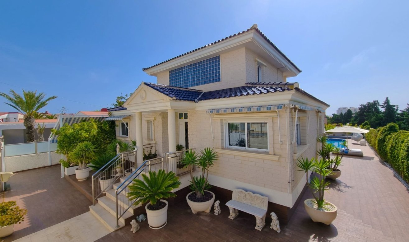 Reventa - Villa - Torrevieja - La Mata