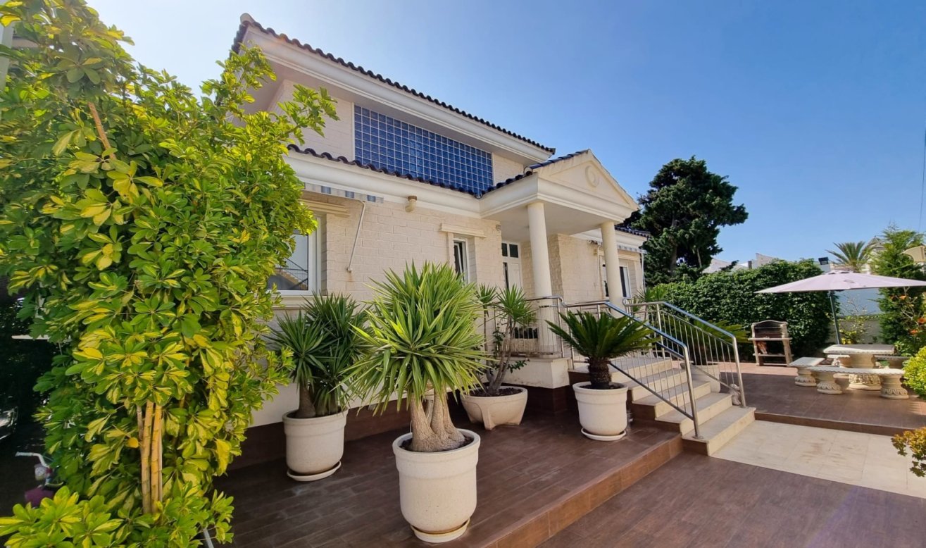 Reventa - Villa - Torrevieja - La Mata