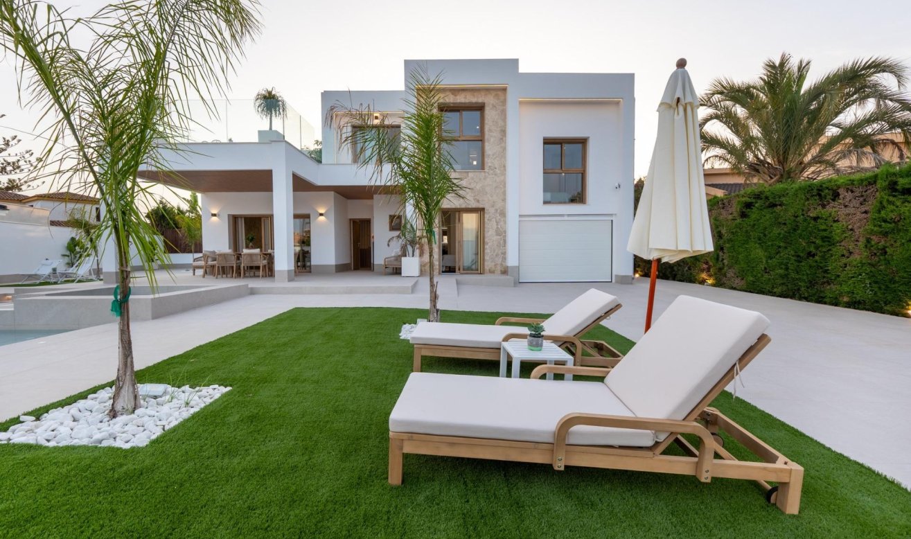 Obra nueva - Villa - Orihuela Costa - Campoamor
