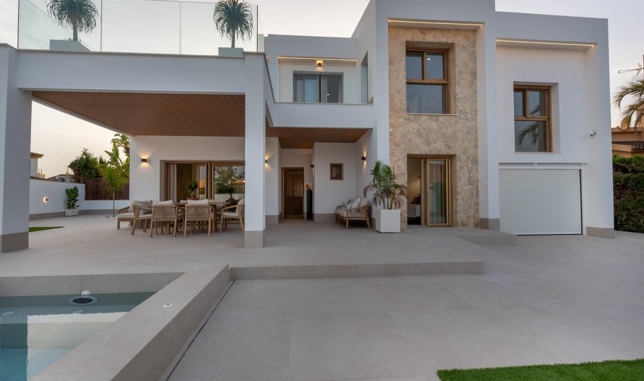 Obra nueva - Villa - Orihuela Costa - Campoamor