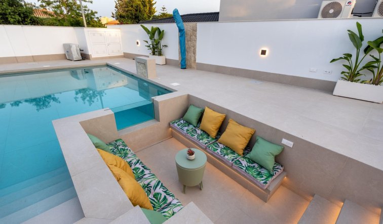 Obra nueva - Villa - Orihuela Costa - Campoamor