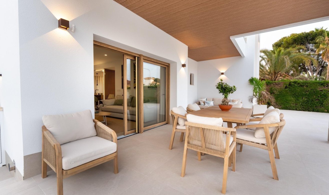 Obra nueva - Villa - Orihuela Costa - Campoamor