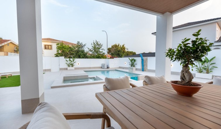 Obra nueva - Villa - Orihuela Costa - Campoamor