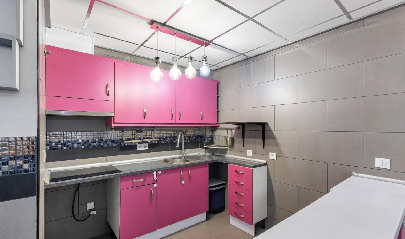 Resale - Apartment / flat - Torrevieja - La Mata pueblo