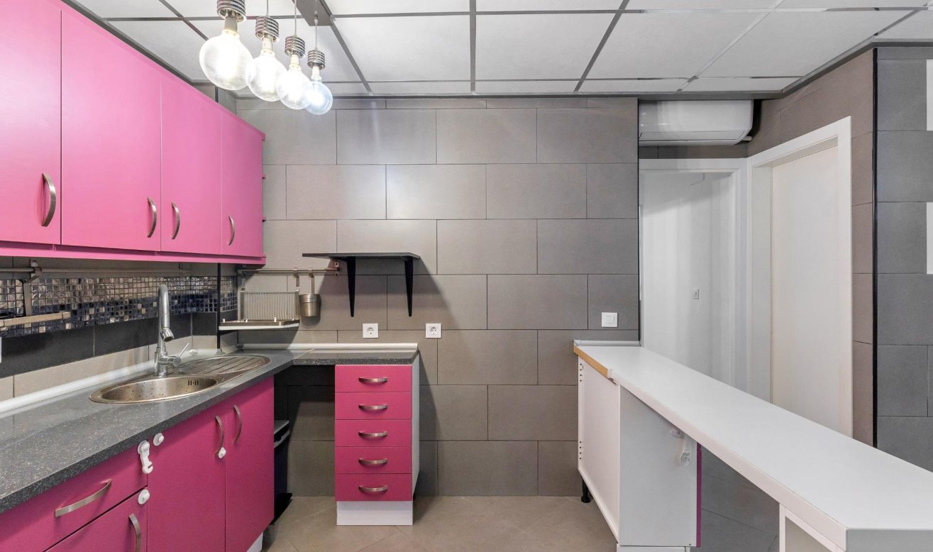 Resale - Apartment / flat - Torrevieja - La Mata pueblo