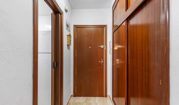Resale - Flat - Torrevieja - Centro