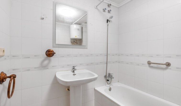 Resale - Flat - Torrevieja - Centro