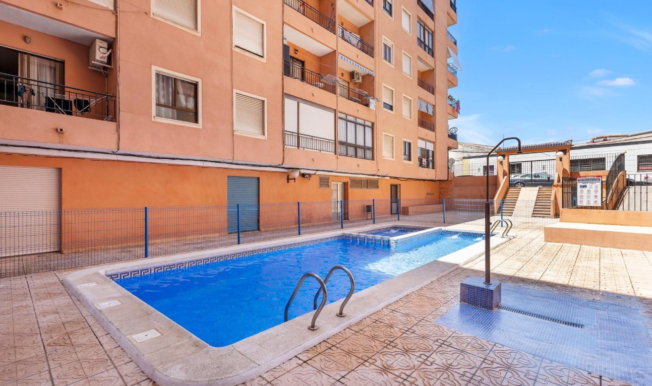 Resale - Flat - Torrevieja - Centro
