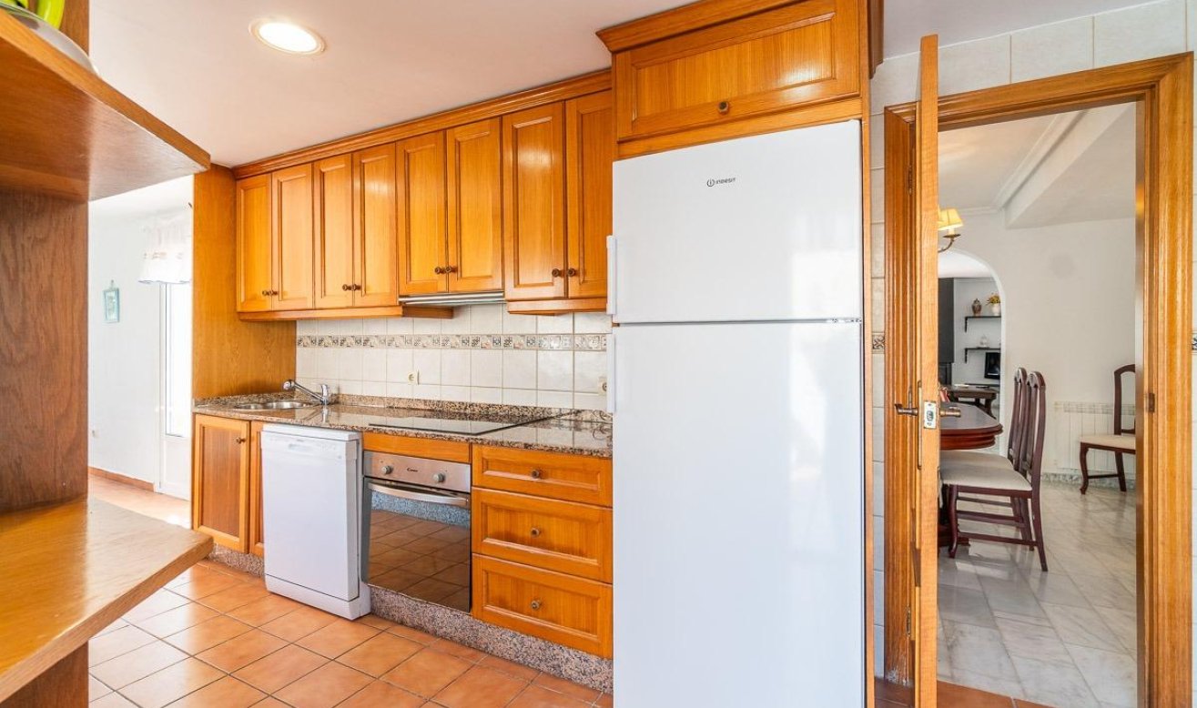 Resale - Villa - Torrevieja - La Mata