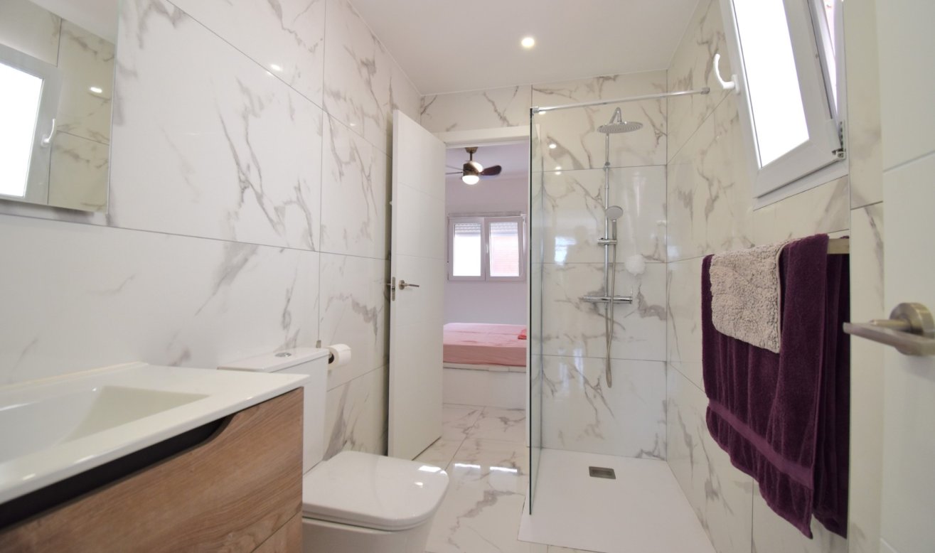 Resale - Apartment / flat - Orihuela Costa - Villamartin