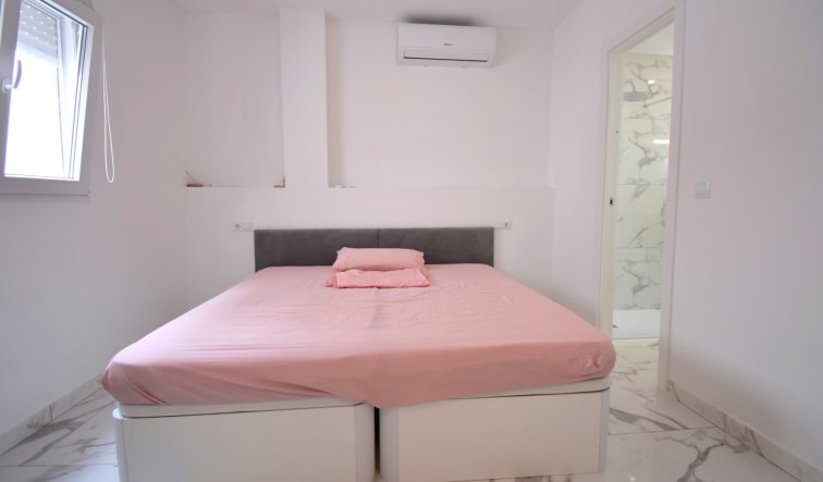 Resale - Apartment / flat - Orihuela Costa - Villamartin