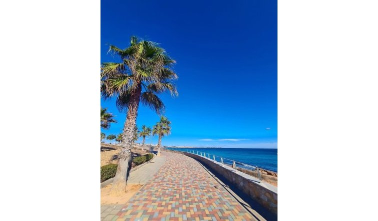 Resale - Bungalow - Pilar de la Horadada - Torre De La Horadada