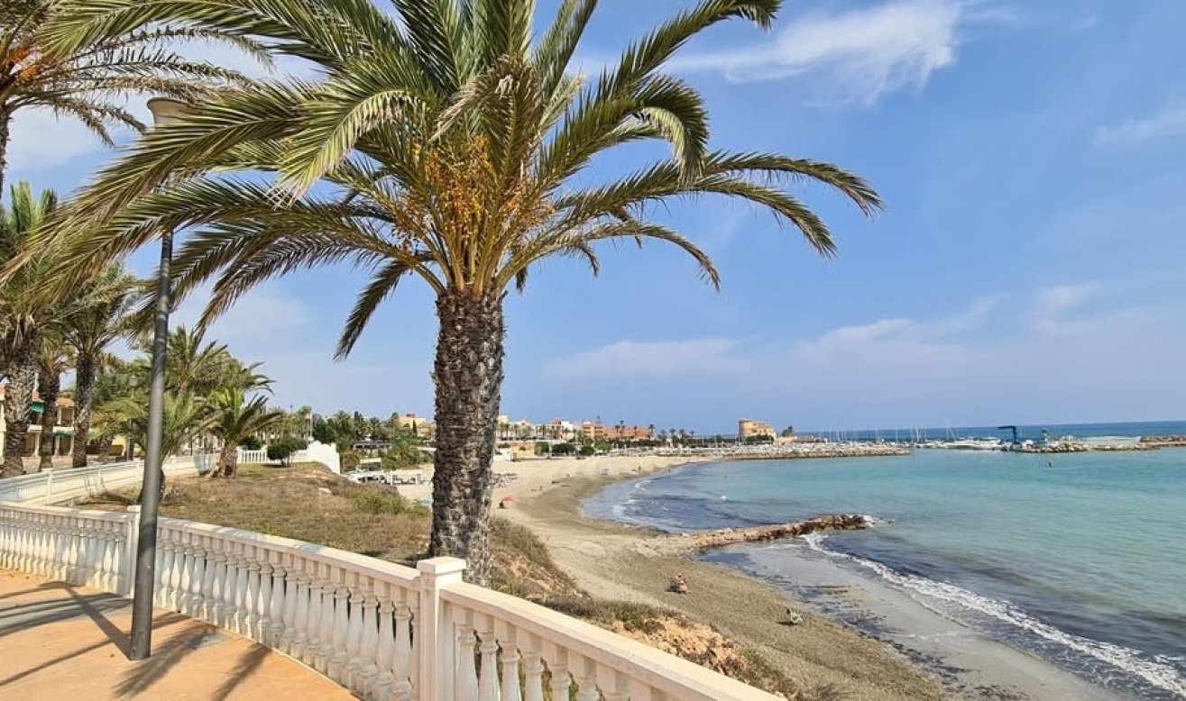 Resale - Bungalow - Pilar de la Horadada - Torre De La Horadada