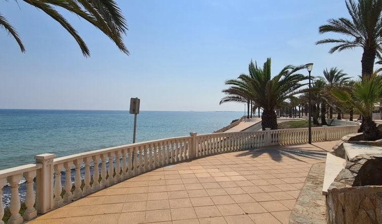 Resale - Bungalow - Pilar de la Horadada - Torre De La Horadada