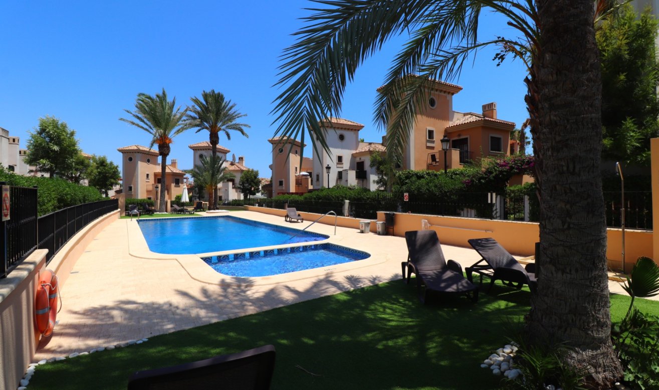 Resale - Semi Detached Villa - Algorfa - La Finca Golf Resort