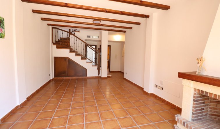 Resale - Semi Detached Villa - Algorfa - La Finca Golf Resort