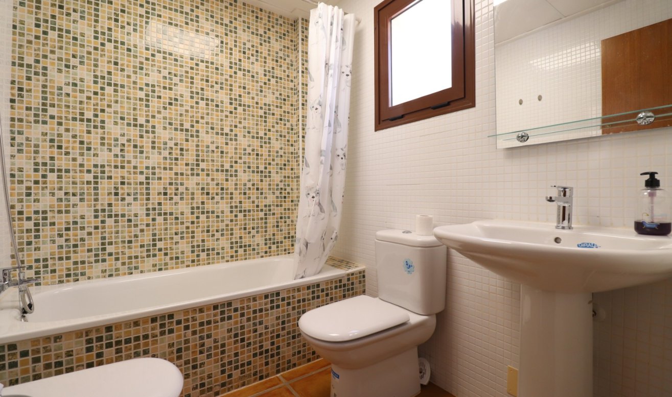Resale - Semi Detached Villa - Algorfa - La Finca Golf Resort