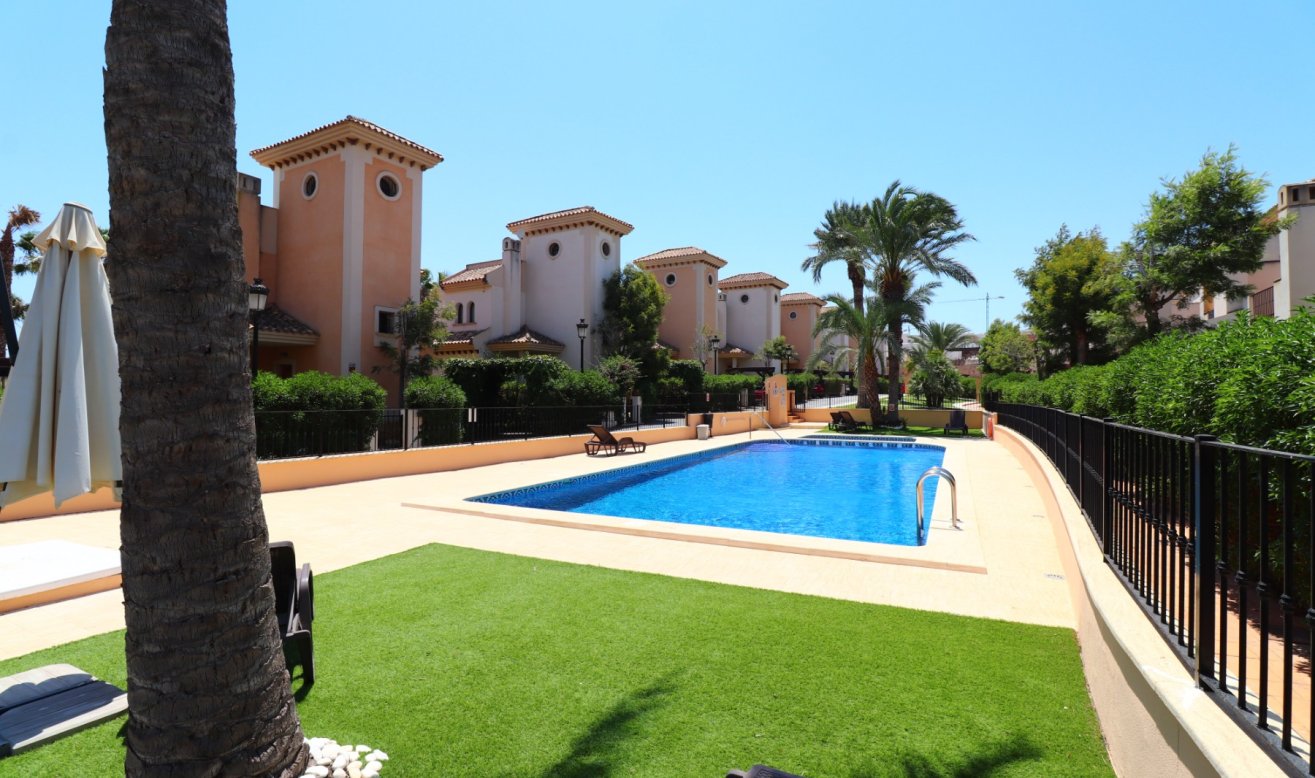 Resale - Semi Detached Villa - Algorfa - La Finca Golf Resort