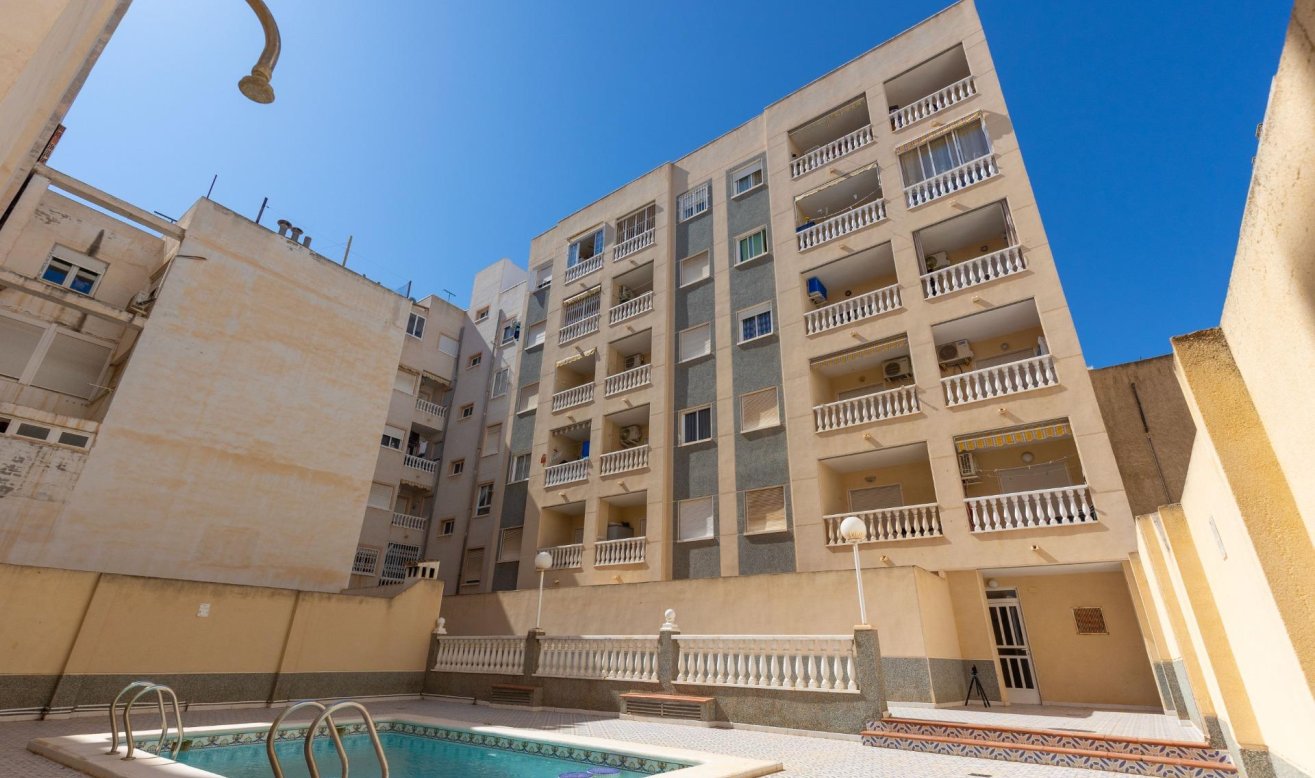 Resale - Ground Floor - Torrevieja - Estacion de autobuses