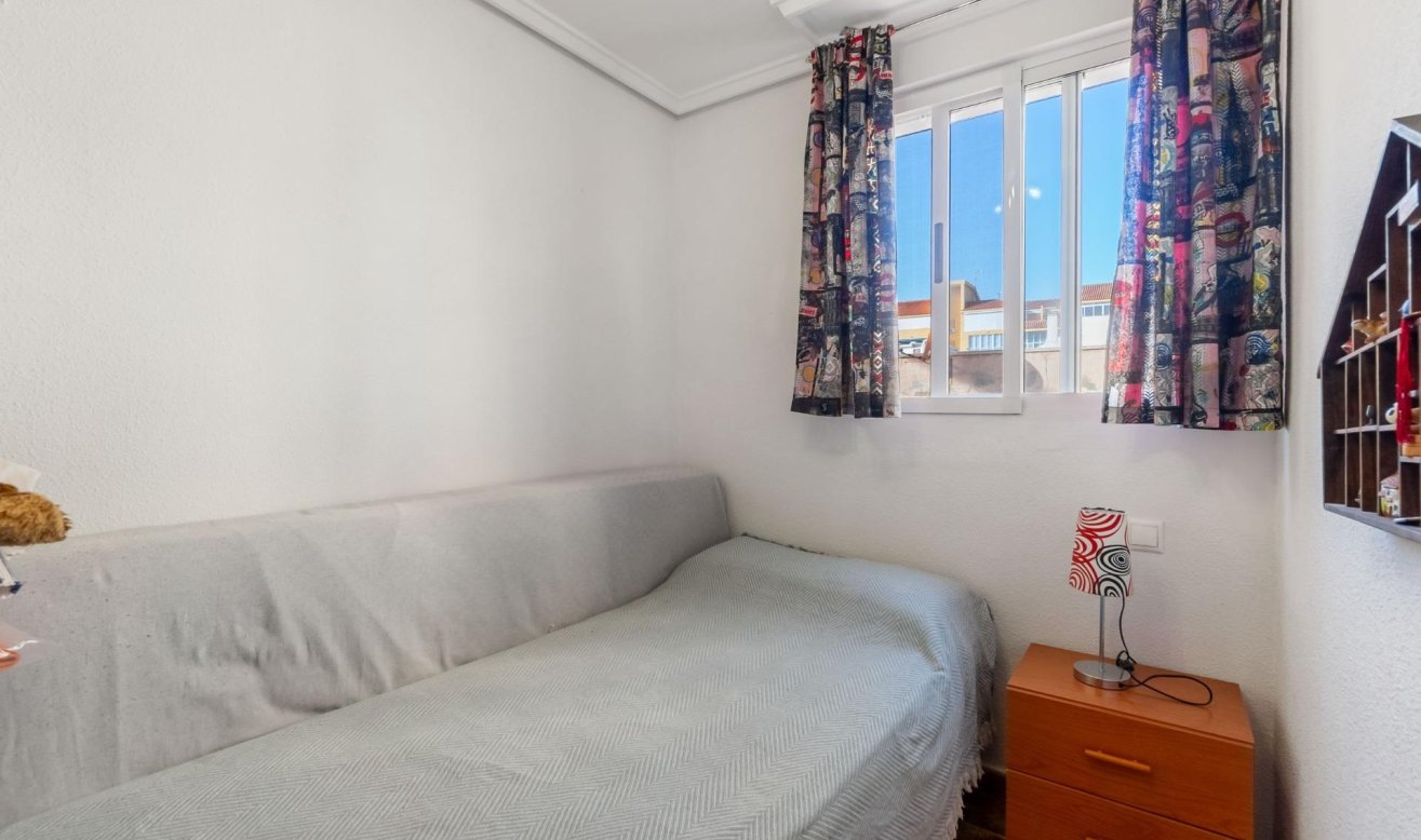 Resale - Apartment / flat - Torrevieja - La Mata