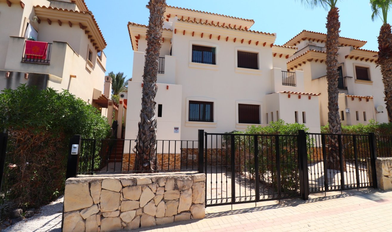 Resale - Semi Detached Villa - Algorfa - La Finca Golf Resort