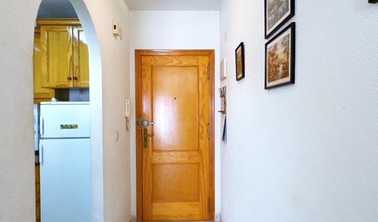 Resale - Apartment / flat - Torrevieja - Acequion