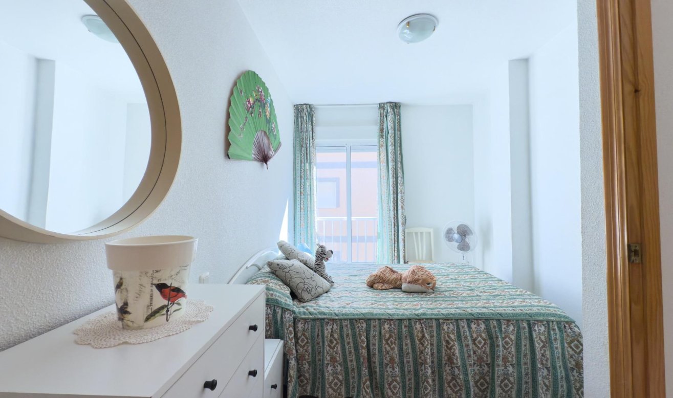 Resale - Apartment / flat - Torrevieja - Acequion