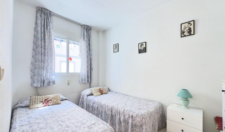 Resale - Apartment / flat - Torrevieja - Acequion