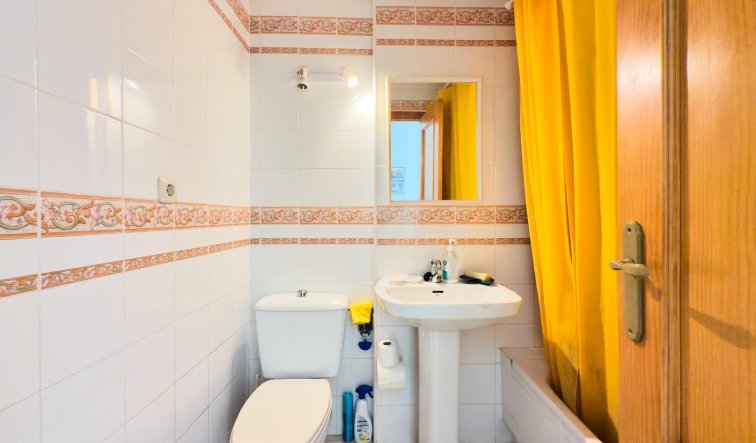 Resale - Apartment / flat - Torrevieja - Acequion