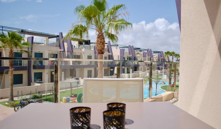 Resale - Bungalow - Pilar de la Horadada - Torre De La Horadada