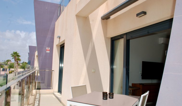 Resale - Bungalow - Pilar de la Horadada - Torre De La Horadada
