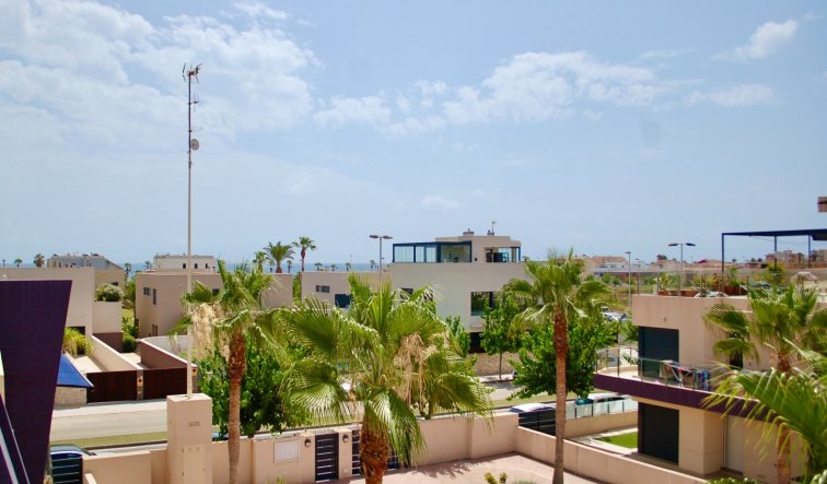 Resale - Bungalow - Pilar de la Horadada - Torre De La Horadada