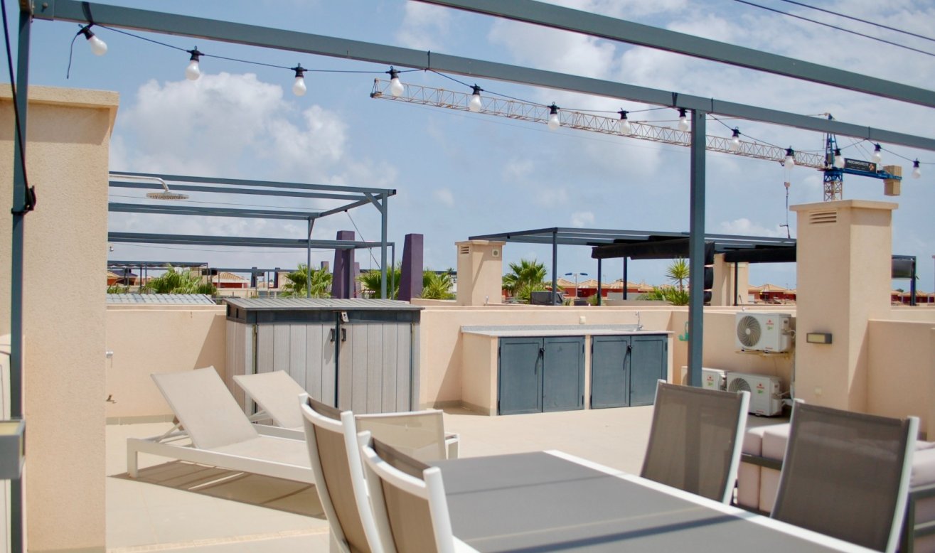 Resale - Bungalow - Pilar de la Horadada - Torre De La Horadada