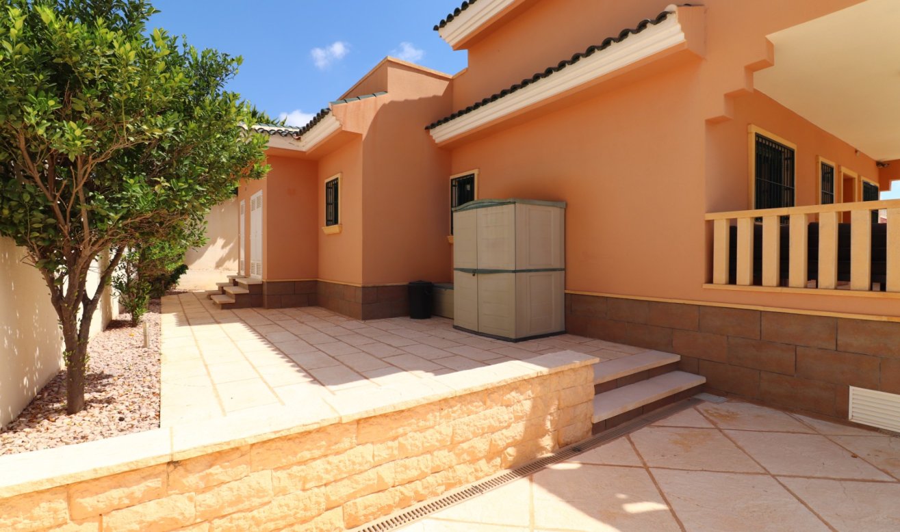 Resale - Detached Villa - Ciudad Quesada - La Fiesta