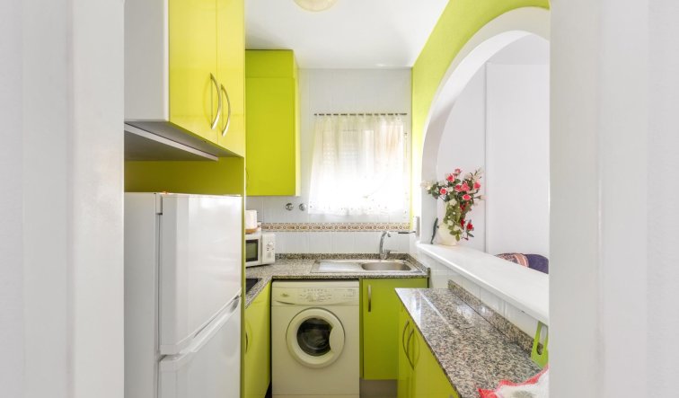 Resale - Apartment / flat - Torrevieja - La Mata