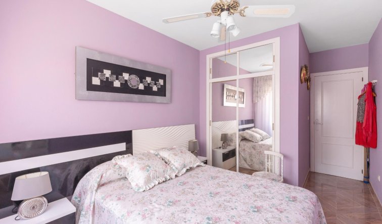 Resale - Apartment / flat - Torrevieja - La Mata