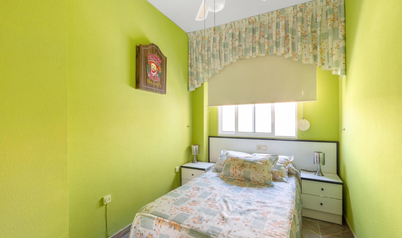 Resale - Apartment / flat - Torrevieja - La Mata