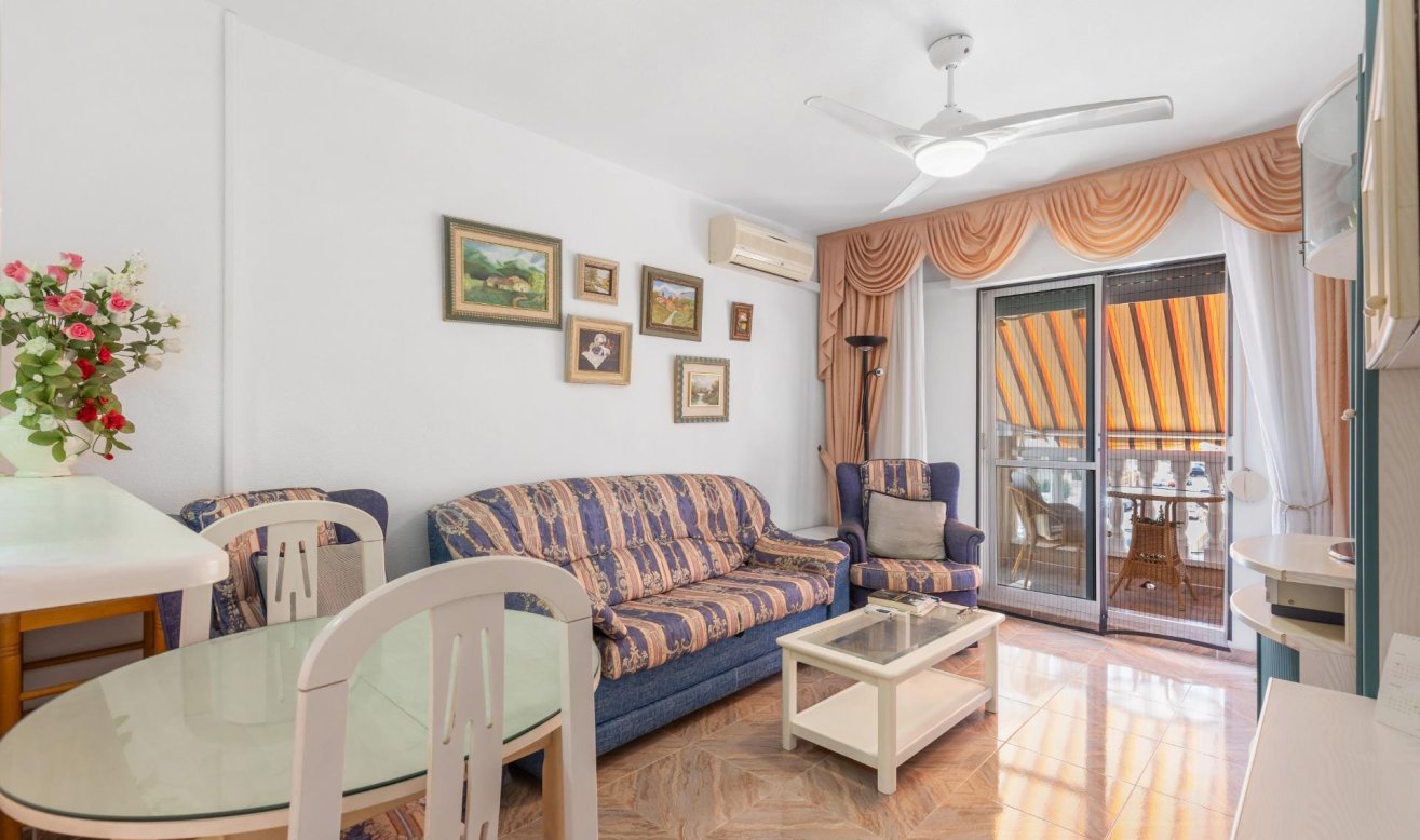 Resale - Apartment / flat - Torrevieja - La Mata